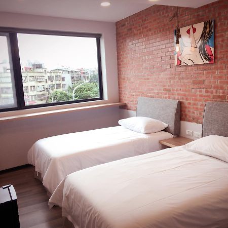 Neutral Inn Trung Hòa Ngoại thất bức ảnh