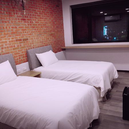 Neutral Inn Trung Hòa Ngoại thất bức ảnh
